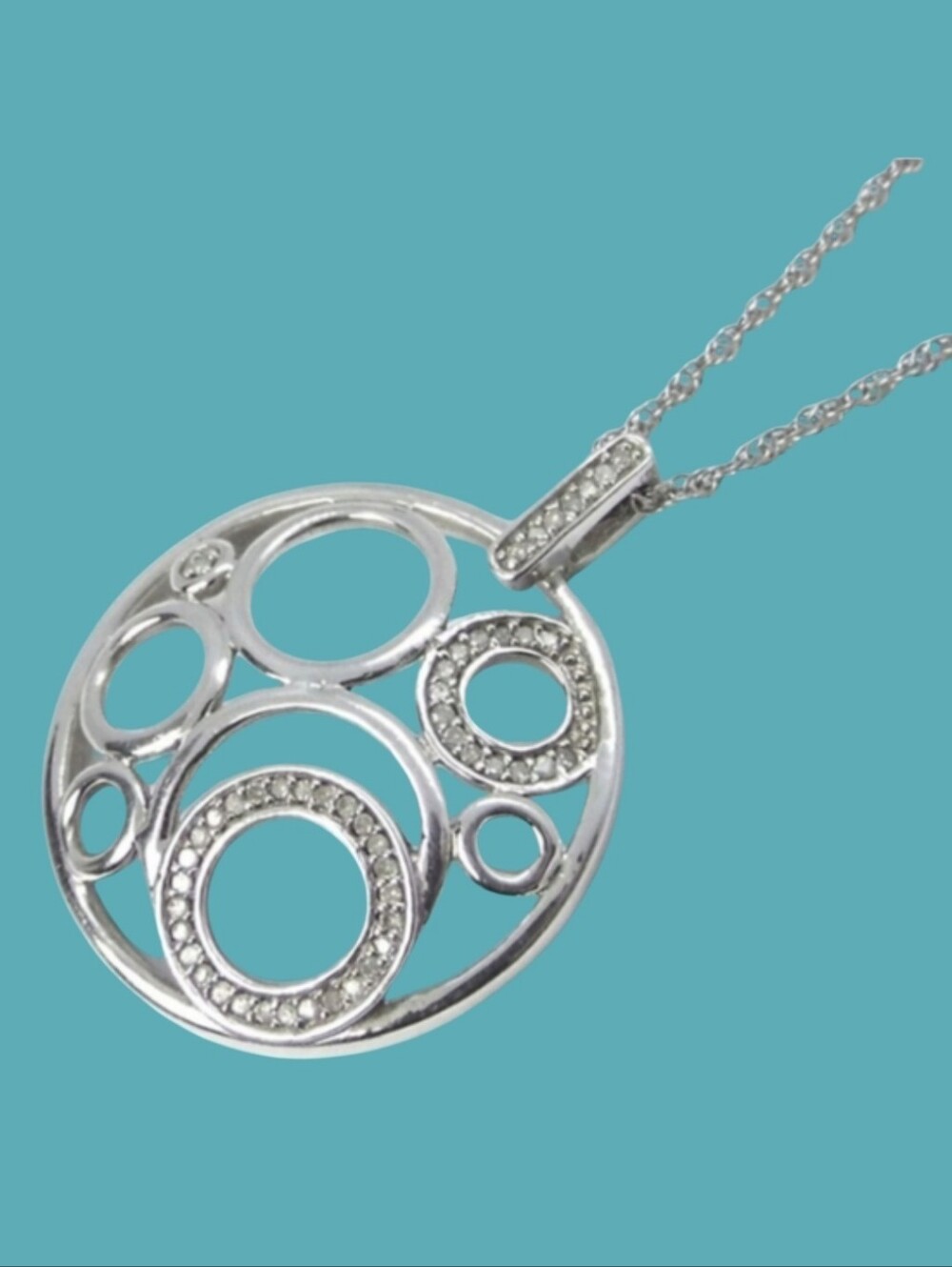 Diamond 0.40 ctw Circle Sterling Silver Chain Necklace 28"